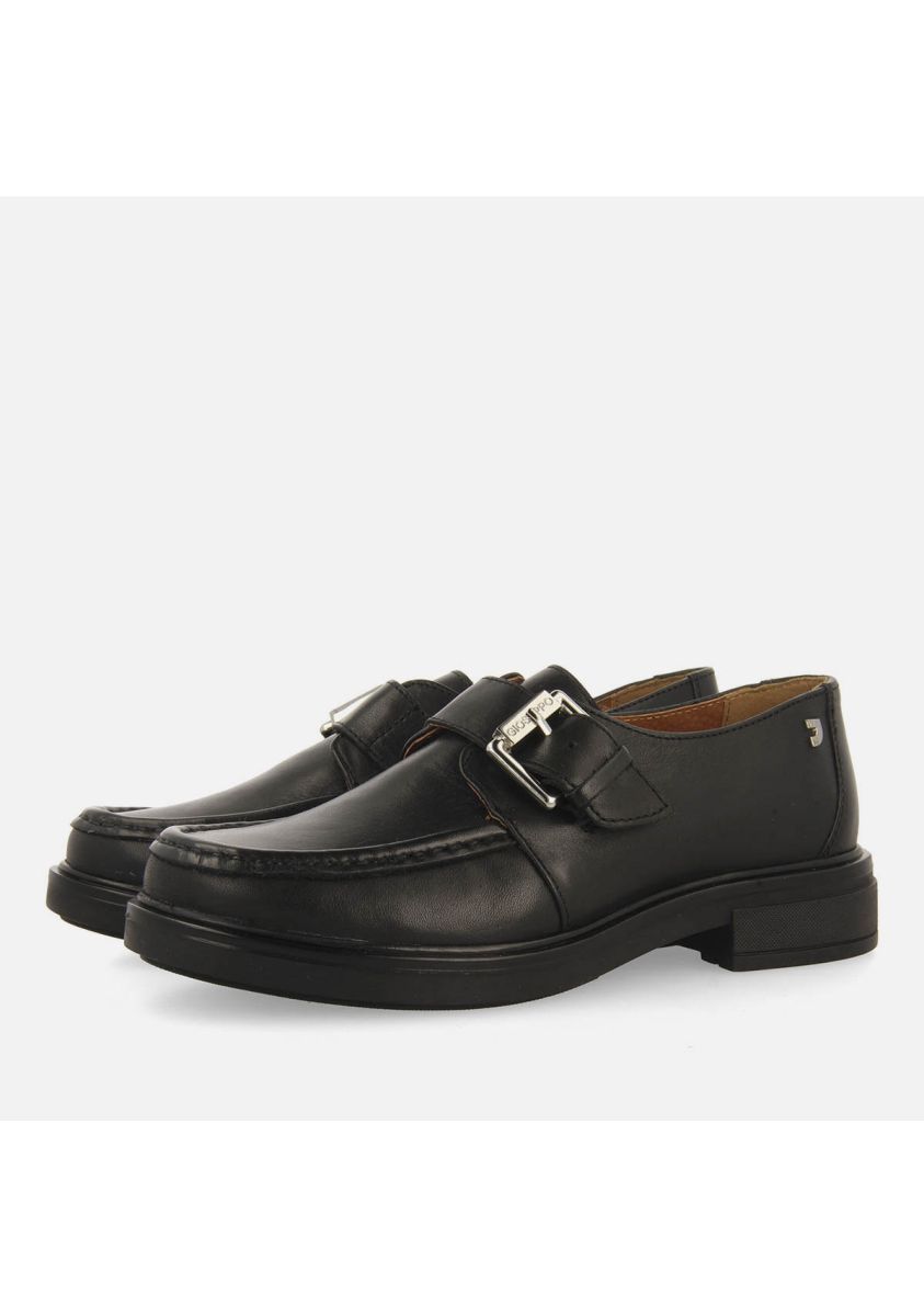 10281-mocasines-metalizados-hebilla-piel-kiskore-negro-1.jpg