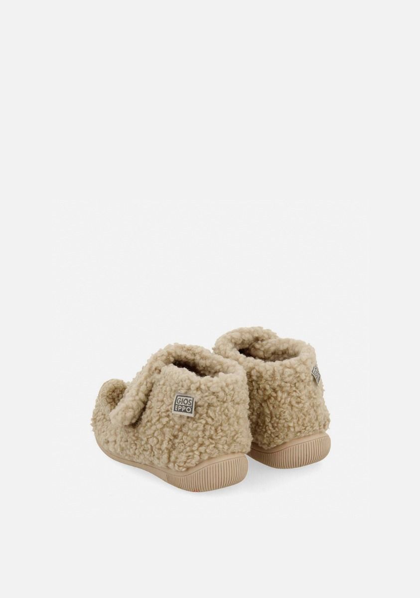 10562-zapatillas-de-estar-por-casa-abotinadas-borreguito-szob-beig-1.jpg