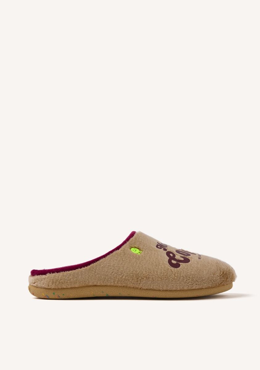 ZAPATILLAS DE CASA PELO DIBUJO Y FRASE PINCKNEY - MARRON