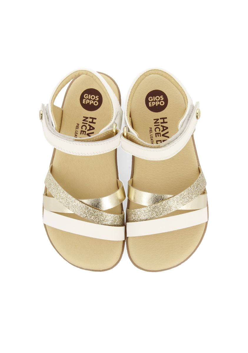 10932-sandalias-blancas-con-glitter-y-acentos-metalizados-para-ni-a-y-ni-o-karcag-blanco-1.jpg