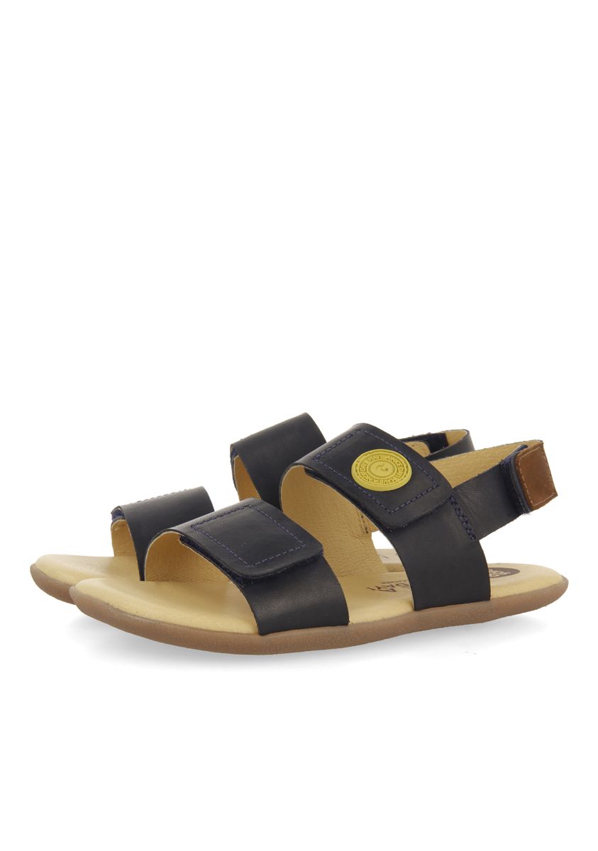 10946-sandalias-color-azul-marino-con-acentos-en-amarillo-para-ni-o-y-ni-a-cornwall-marino-1.jpg