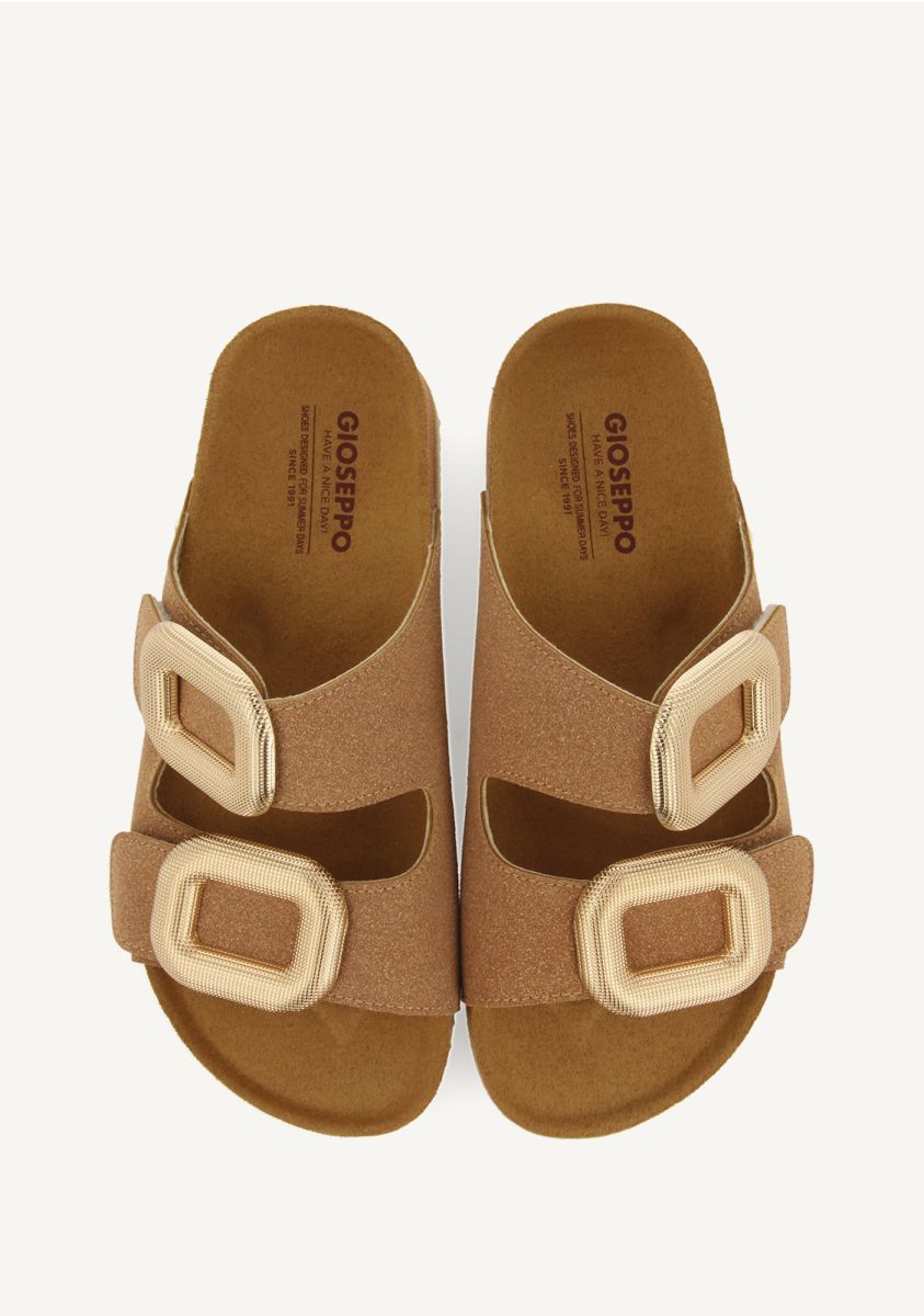 11024-sandalias-color-nude-con-adorno-joya-para-mujer-covert-nude-1.jpg
