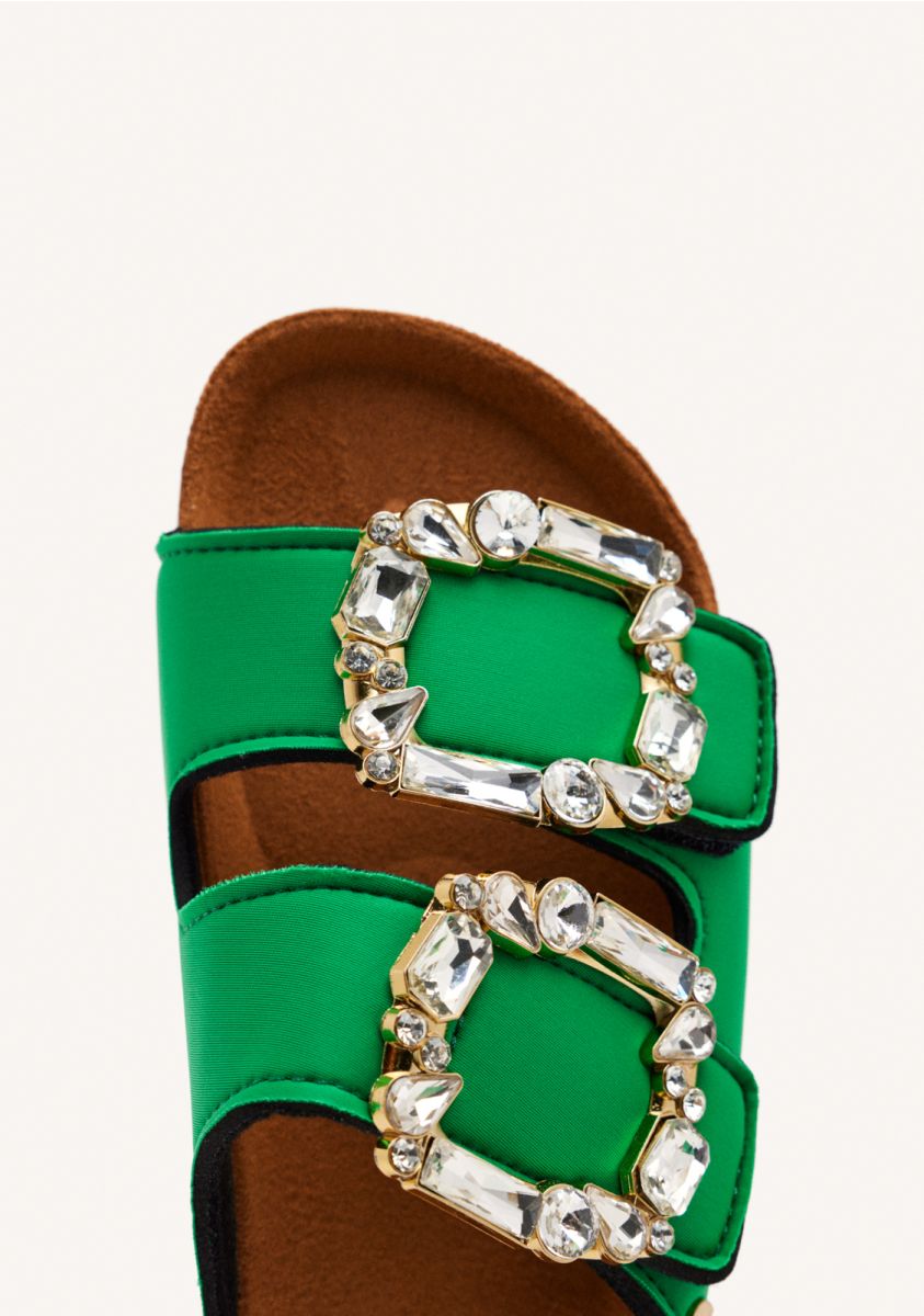 11056-sandalias-verdes-estilo-bio-con-adorno-joya-para-mujer-aderklaa-verde-1.jpg