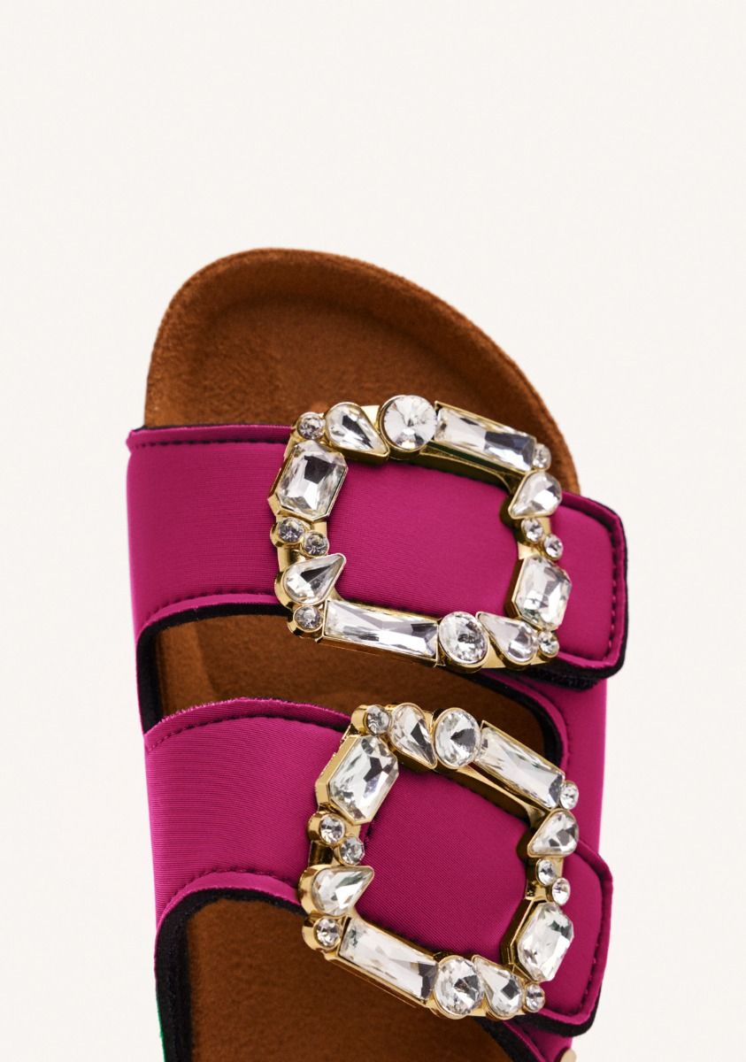 11065-sandalias-color-fucsia-estilo-bio-con-adorno-joya-para-mujer-aderklaa-fuxia-1.jpg