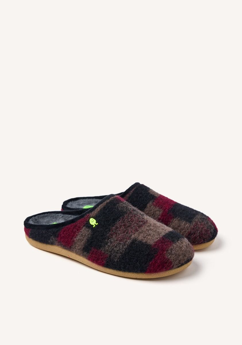 ZAPATILLAS DE CASA LANA SEBEKA - BURDEOS