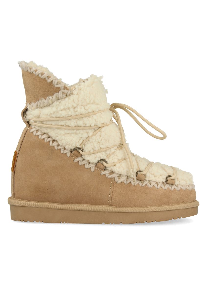 Botas estilo australiano camel con detalle de borrego para mujer 46486 - CAMEL