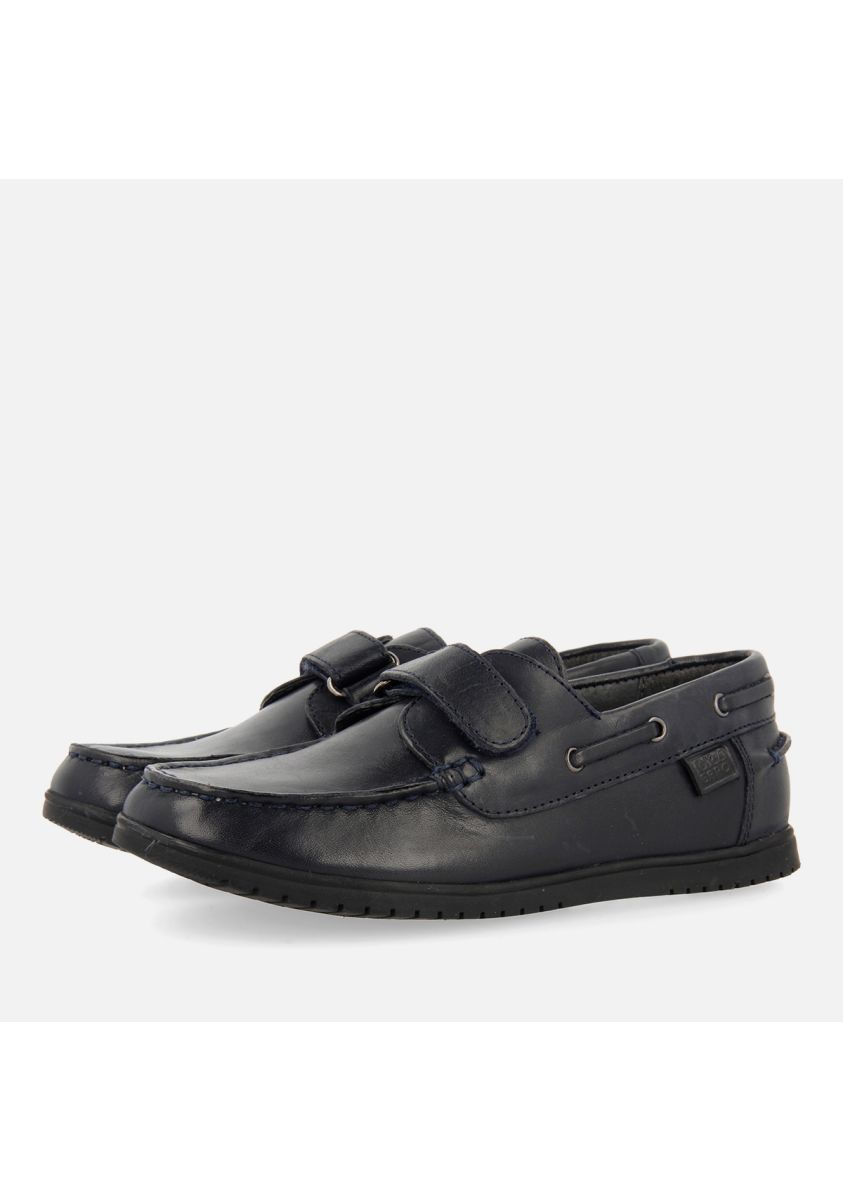 11757-zapatos-n-uticos-colegiales-en-piel-azul-marino-para-ni-o-loksa-marino-1.jpg