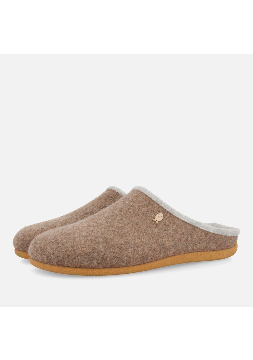 11862-zapatillas-de-estar-por-casa-hot-potatoes-en-marr-n-labinsk-beig-1.jpg