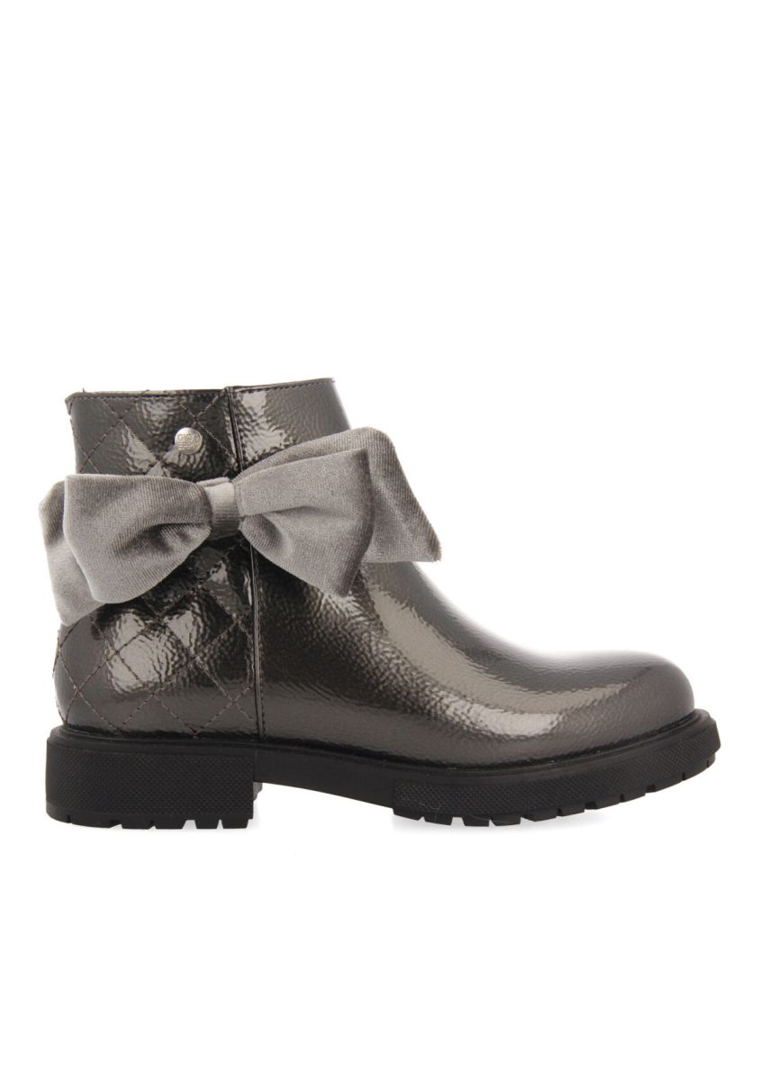 BOTINES GRISES ACHAROLADO CON LAZO PARA NIÃA WEBUYE - GRIS