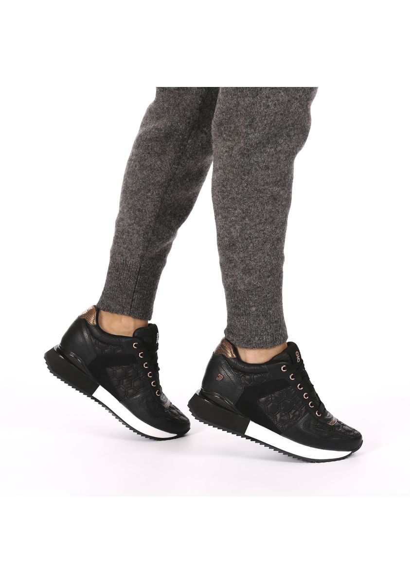 Sneakers negras con cuÃ±a interna para mujer ULSTEIN  - NEGRO