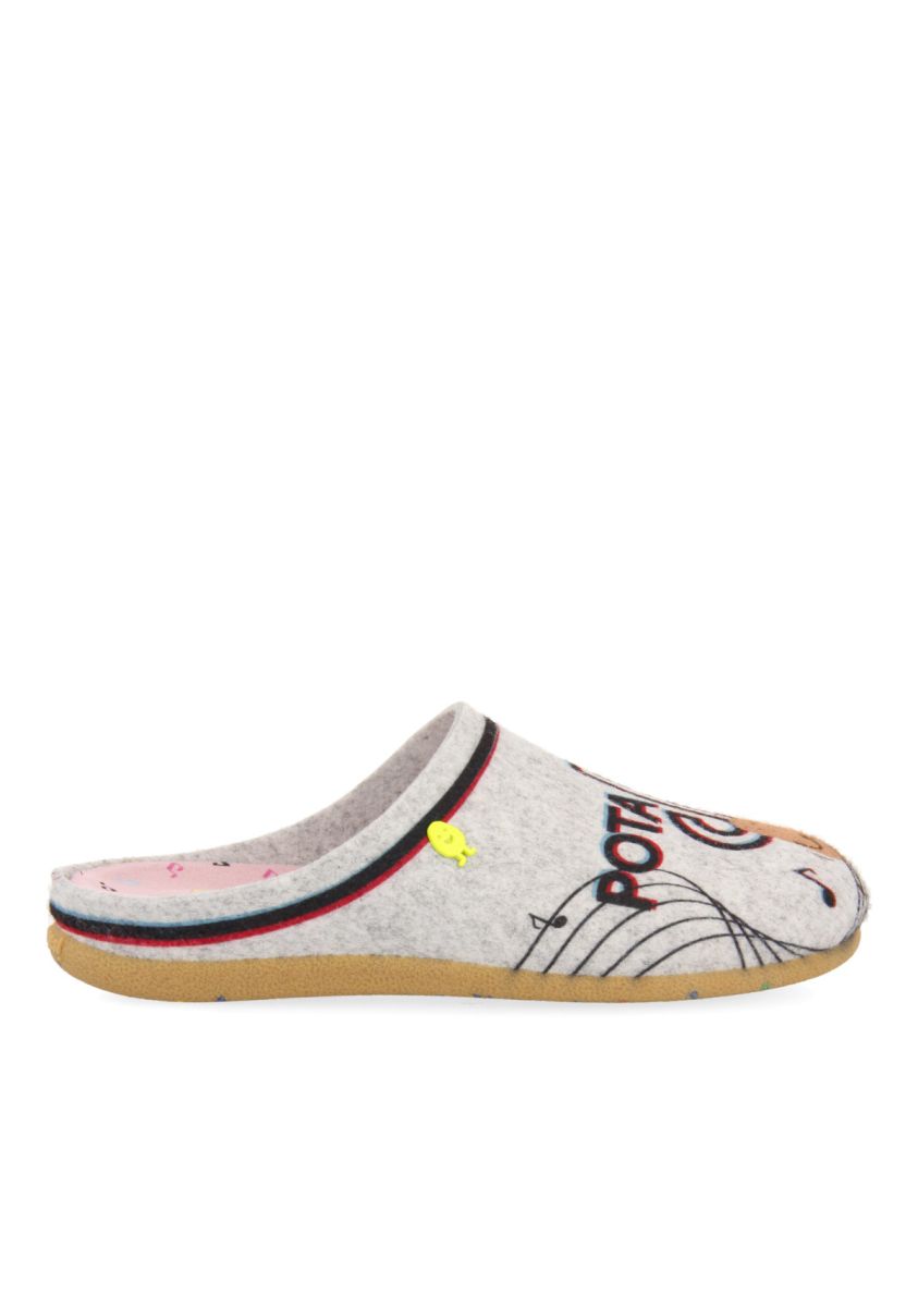 ZAPATILLAS DE ESTAR POR CASA DE LA COLECCIÃN HOT POTATOES FEHRINS  - GRIS