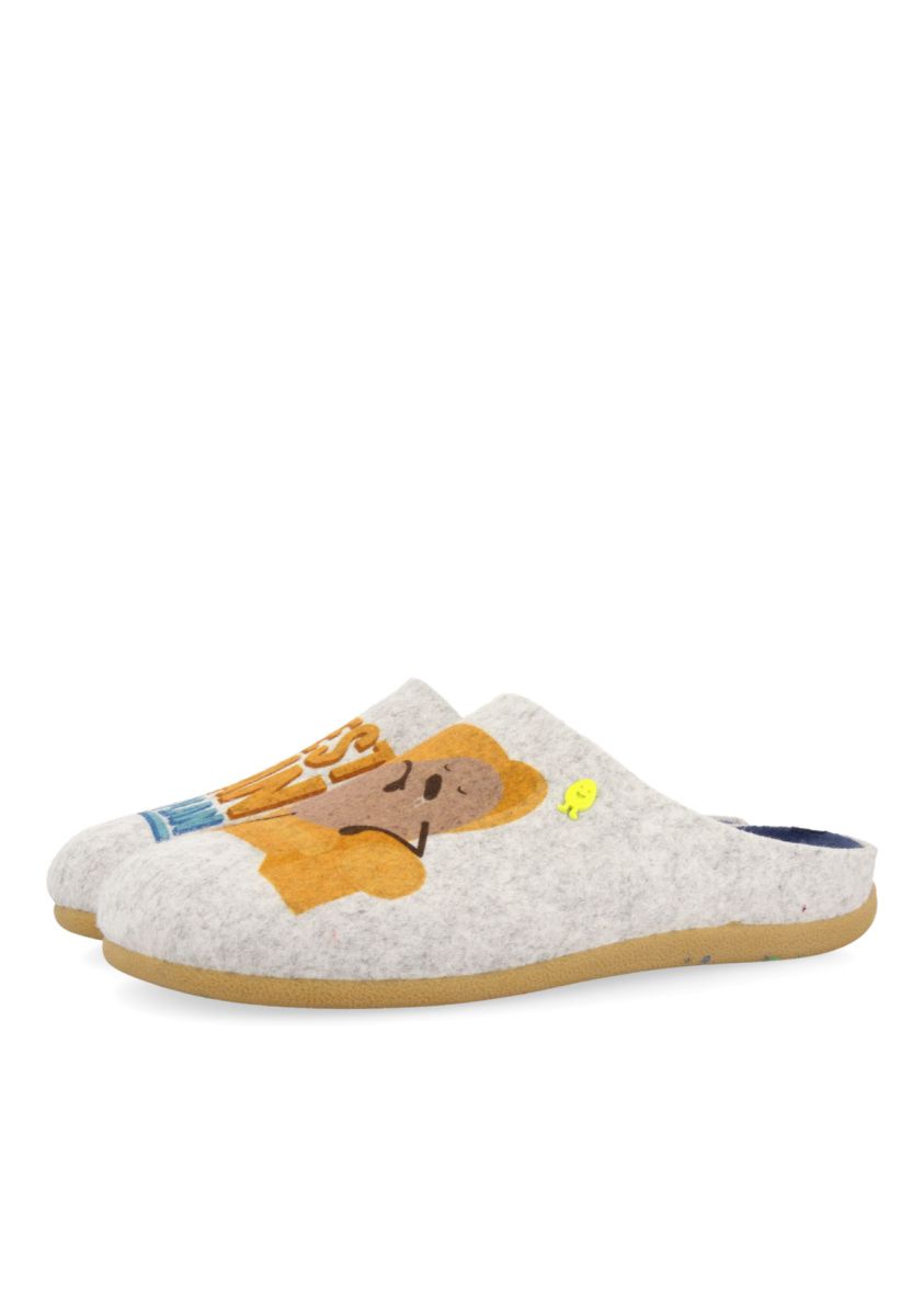 12361-zapatillas-de-estar-por-casa-de-la-colecci-n-hot-potatoes-gramais-gris-1.jpg
