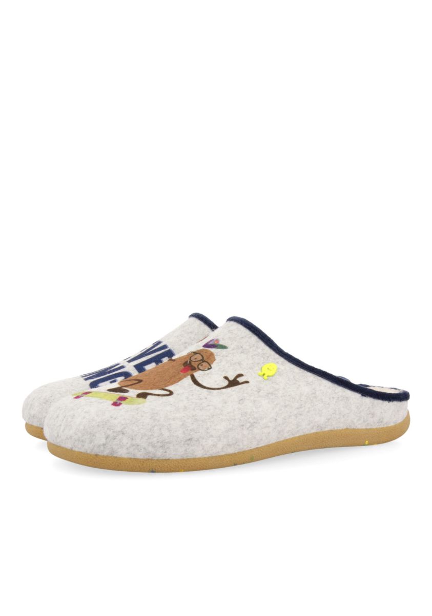 12370-zapatillas-de-estar-por-casa-de-la-colecci-n-hot-potatoes-modling-gris-1.jpg