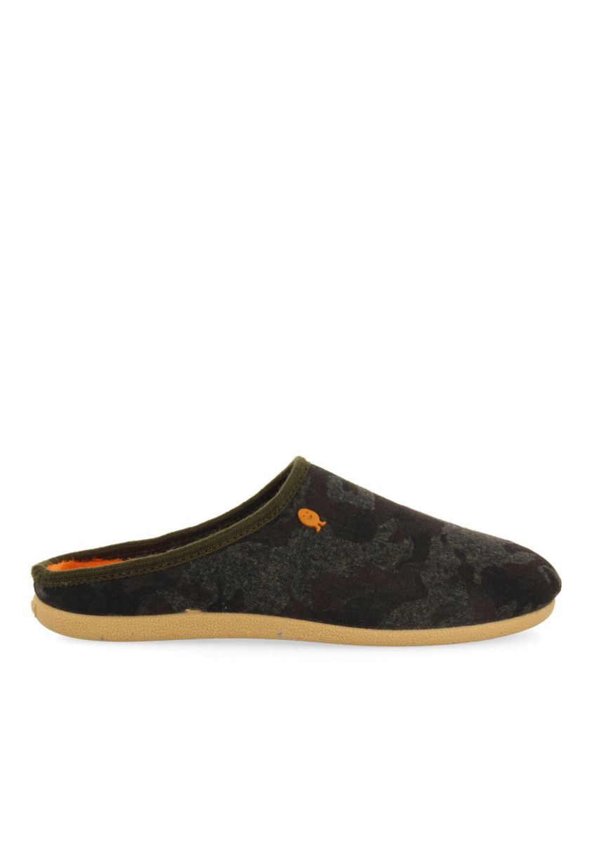 ZAPATILLAS DE ESTAR POR CASA DE LA COLECCIÃN HOT POTATOES FORCHACH  - KAKI