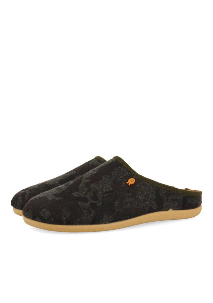 12452-zapatillas-de-estar-por-casa-de-la-colecci-n-hot-potatoes-forchach-kaki-1.jpg