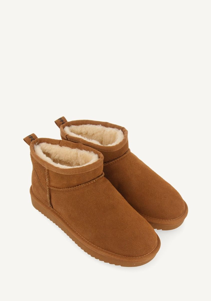 12518-botas-australianas-color-cuero-de-ca-a-baja-para-mujer-berek-cuero-1.jpg
