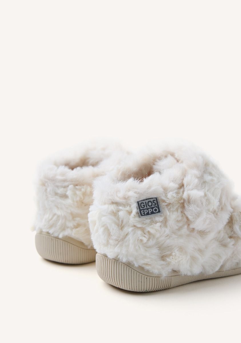 1253-zapatillas-de-casa-pelo-winger-off-white-1.jpg