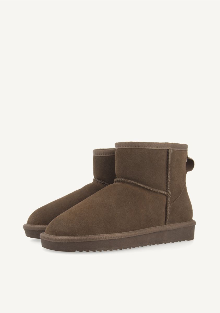 12548-botas-australianas-color-taupe-de-ca-a-media-para-mujer-gilliam-taupe-1.jpg