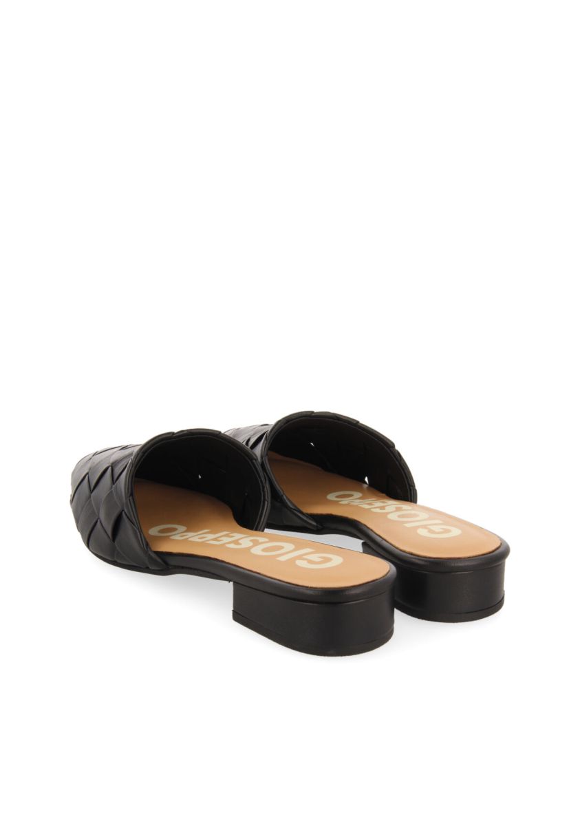 12890-babuchas-trenzadas-en-color-negro-para-mujer-lika-negro-1.jpg