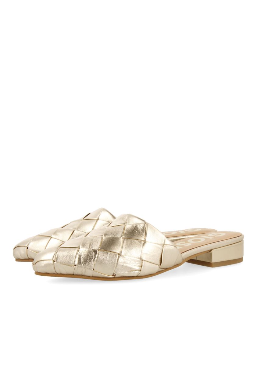 BABUCHAS TRENZADAS EN COLOR ORO PARA MUJER LIKA - ORO