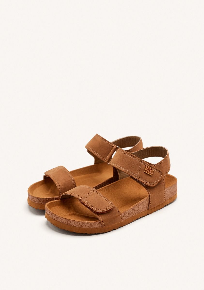 13045-chanclas-color-cuero-estilo-bio-para-ni-os-tredegar-cuero-1.jpg