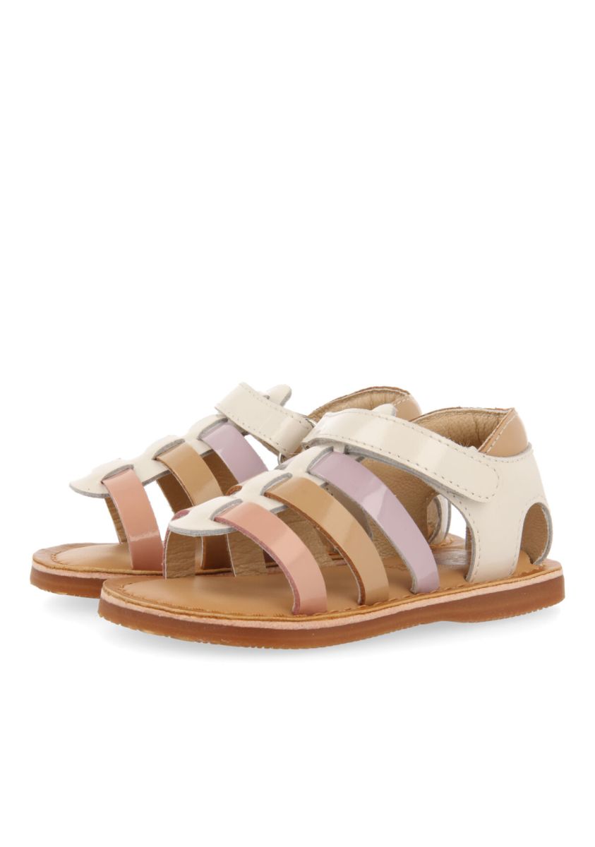 13223-sandalias-plateadas-con-metalizados-y-glitter-para-ni-a-aetna-blanco-1.jpg