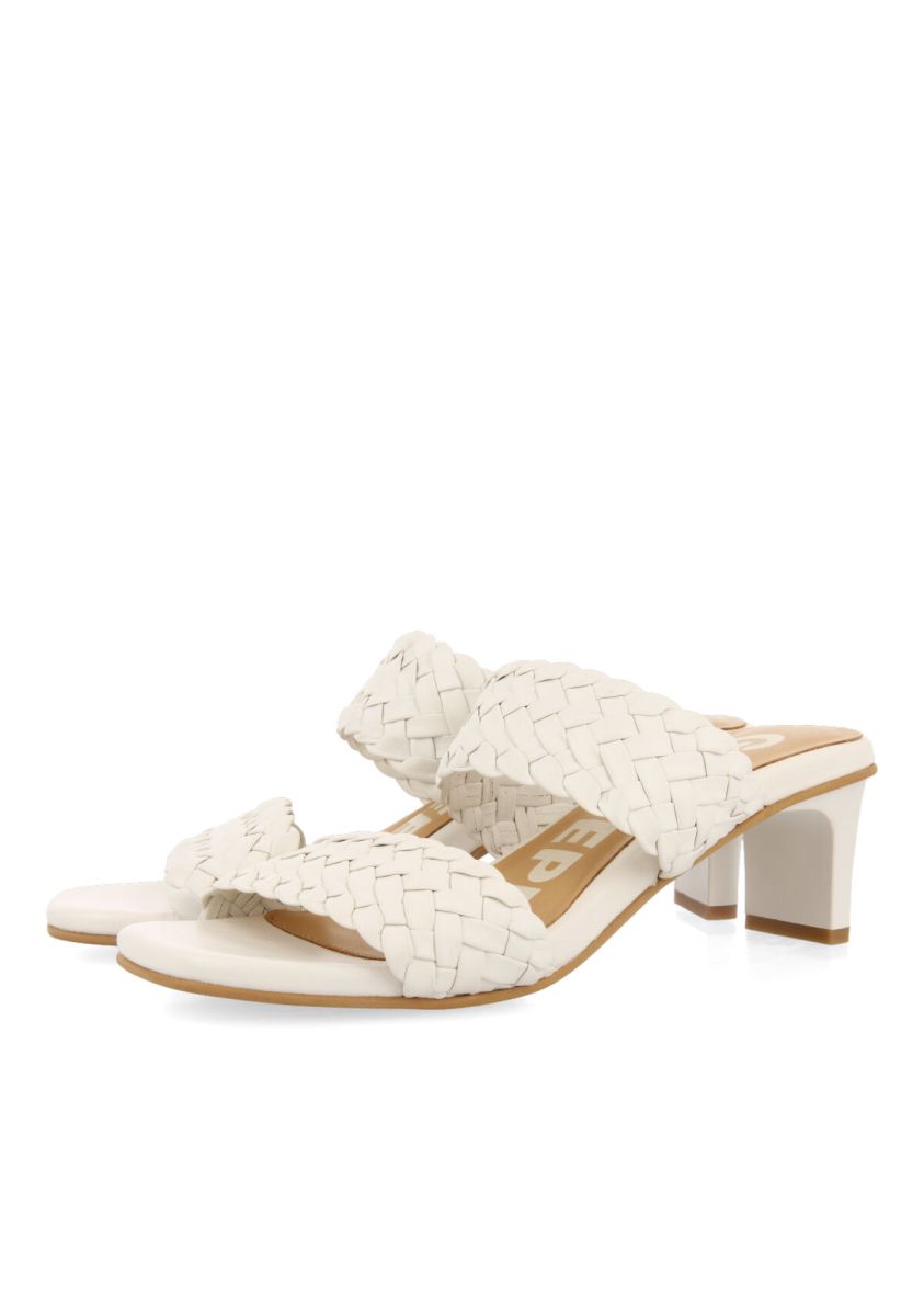 13523-sandalias-con-tiras-trenzadas-en-color-off-white-para-mujer-pirie-off-white-1.jpg