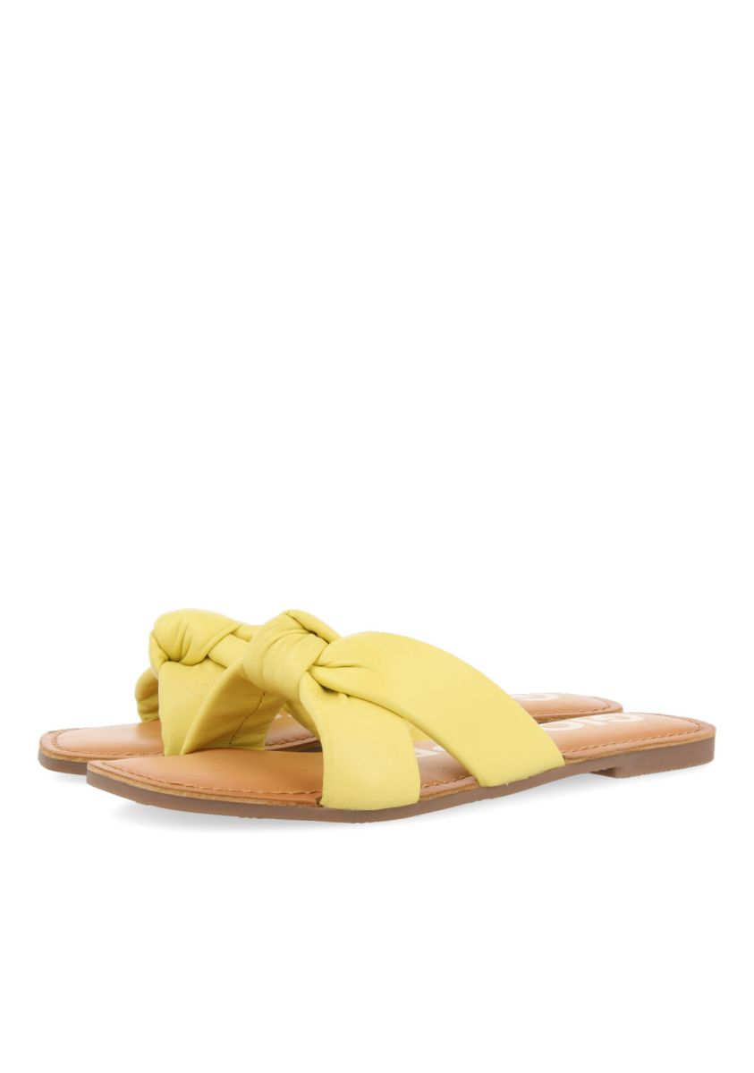 13548-sandalias-amarillas-tipo-pala-para-mujer-estil-amarillo-1.jpg