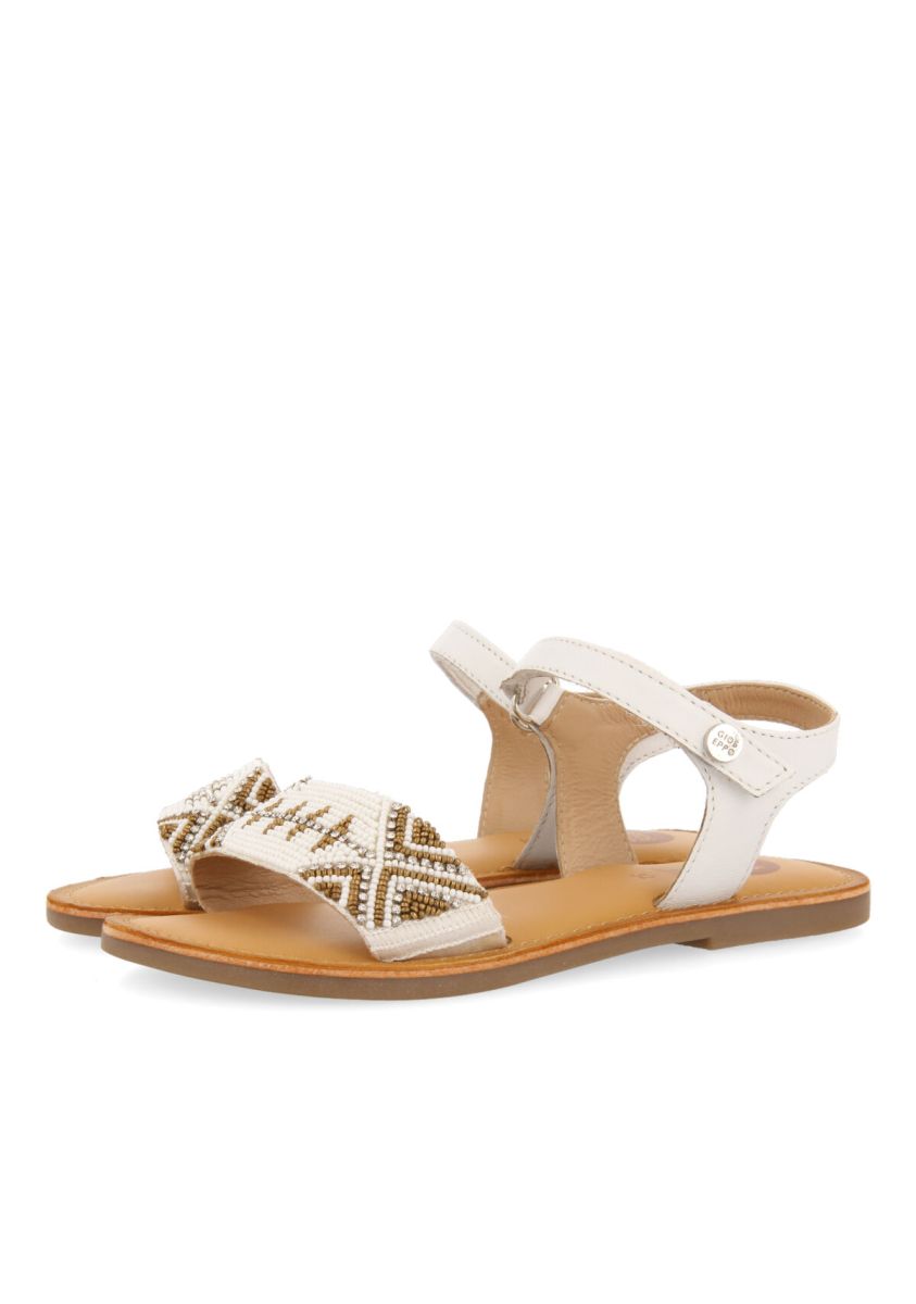 13730-sandalias-blancas-con-cristales-y-beads-para-ni-a-erath-blanco-1.jpg
