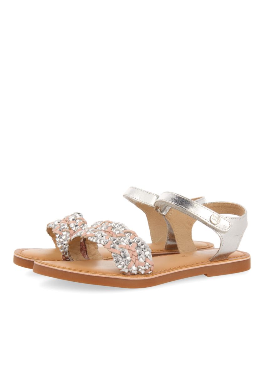 13739-sandalias-plateadas-de-piel-con-trenzado-bicolor-para-ni-a-yuti-plata-1.jpg