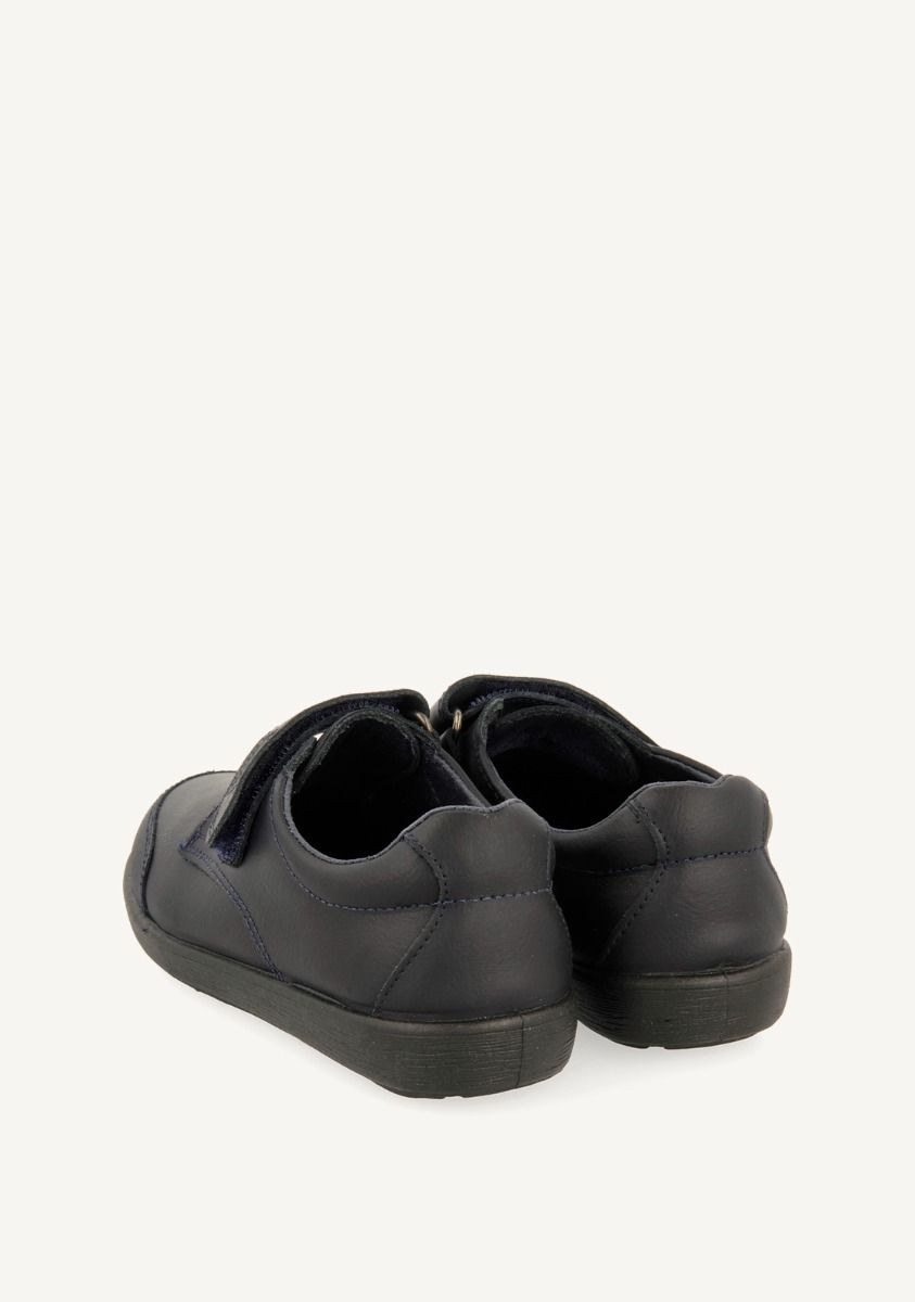 14279-zapatos-colegiales-de-piel-en-azul-marino-beta-marino-1.jpg