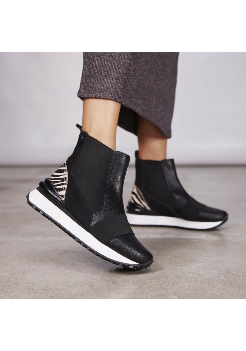 14397-sneakers-tipo-chelsea-negras-con-animal-print-para-mujer-harbin-negro-1.jpg