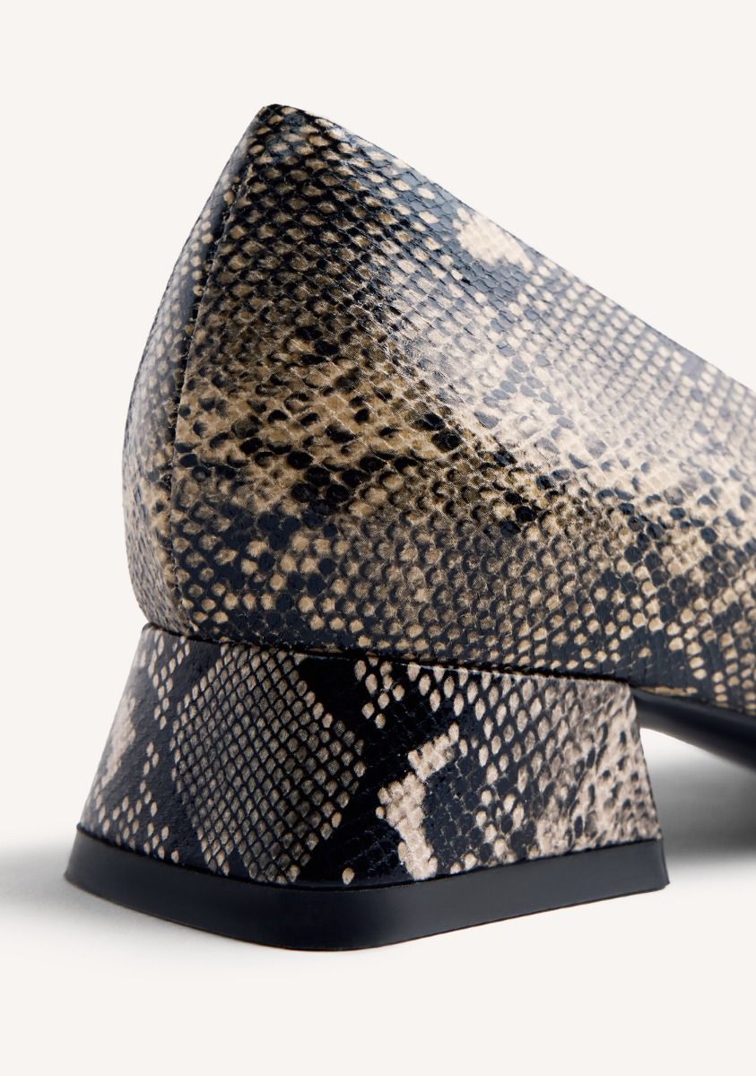1459-zapatos-tac-n-efecto-serpiente-mesick-marron-1.jpg