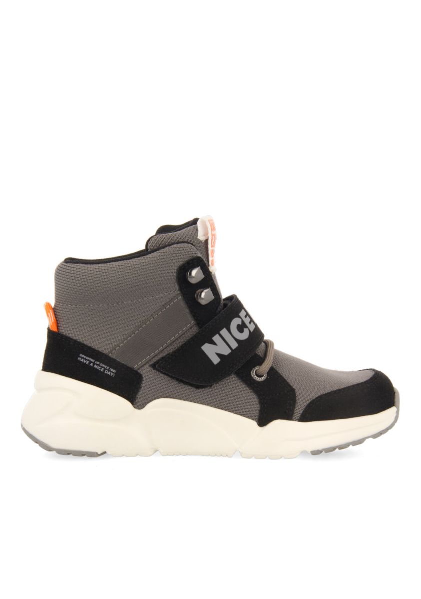 14615-sneakers-tipo-calcet-n-gris-para-ni-a-y-ni-o-tamsalu-gris-1.jpg