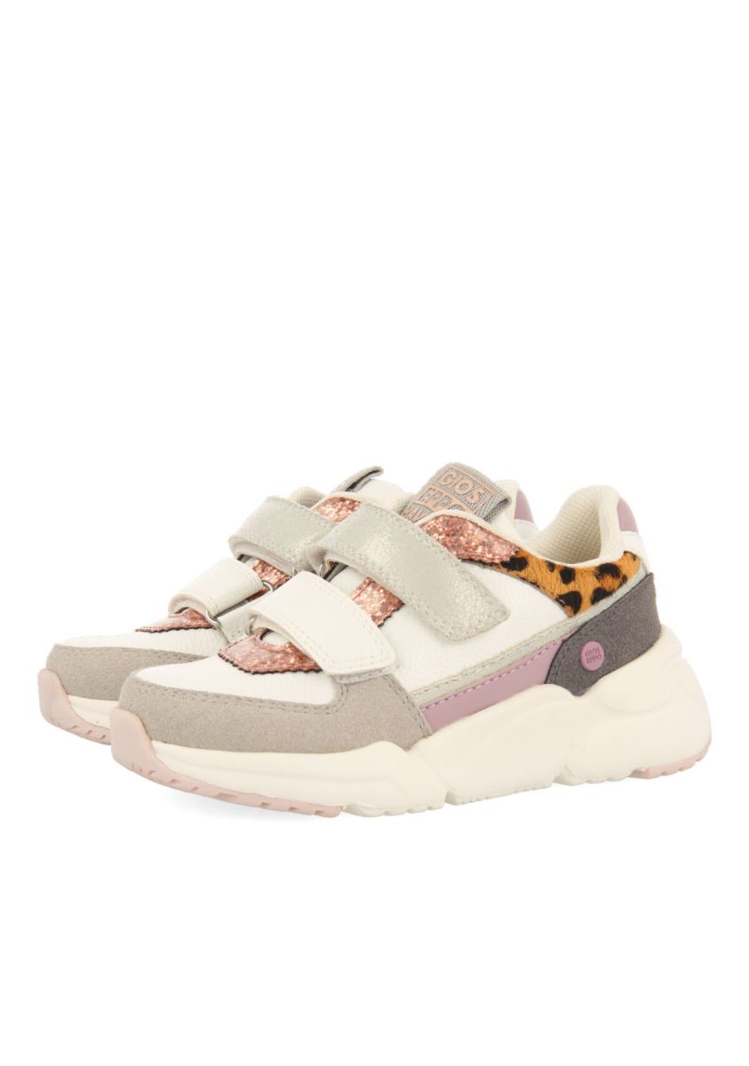 14668-sneakers-blancas-con-detalles-de-glitter-y-tonos-pastel-para-ni-a-omeath-leopardo-1.jpg
