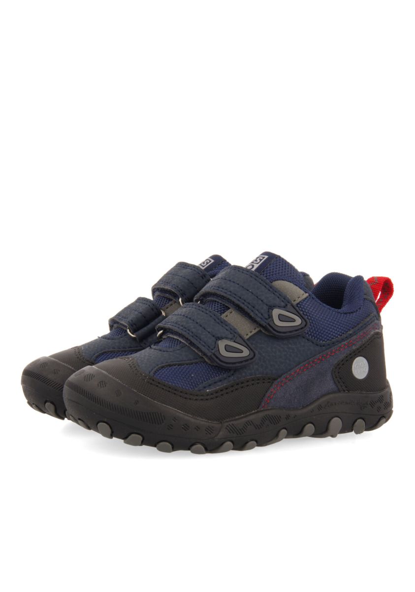 Sneakers tipo trekking color marino con collarÃ­n acolchado y cierres ajustables para niÃ±a y niÃ±o sangaste - MARINO