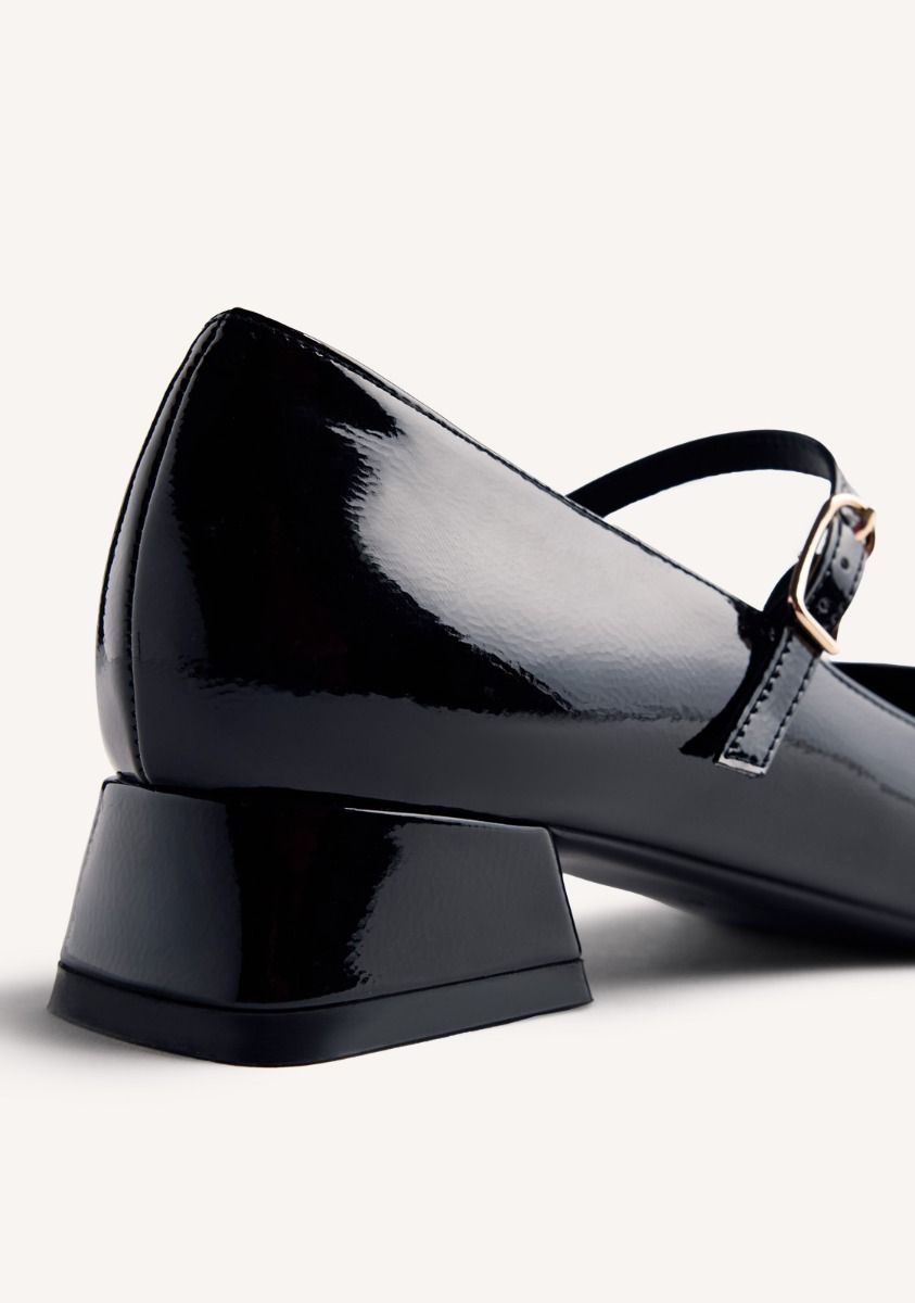 1483-zapatos-tac-n-efecto-charol-wishaw-negro-1.jpg