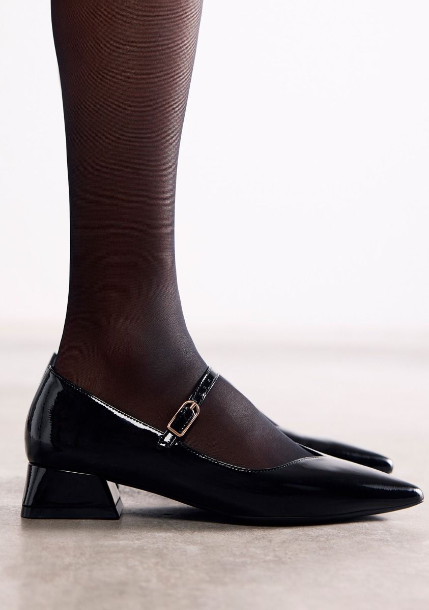 1483-zapatos-tac-n-efecto-charol-wishaw-negro-1.jpg