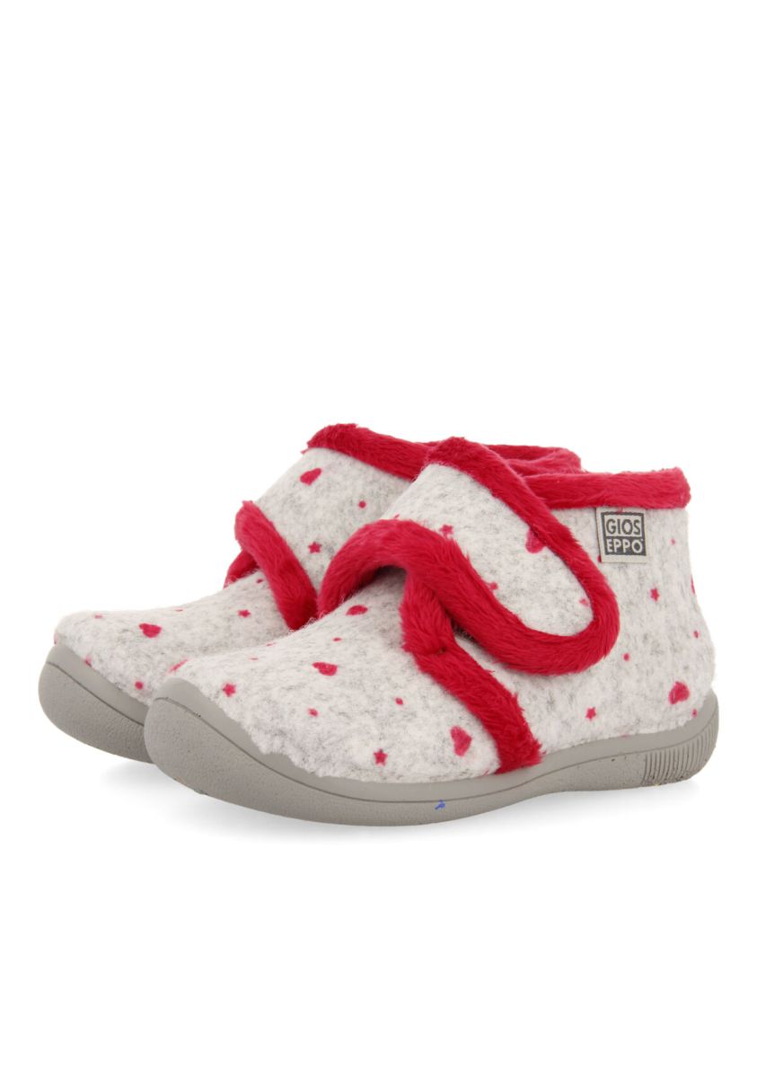 15278-zapatillas-de-estar-por-casa-color-rojo-con-estampado-de-coraz-n-para-beb-lisryan-rojo-1.jpg