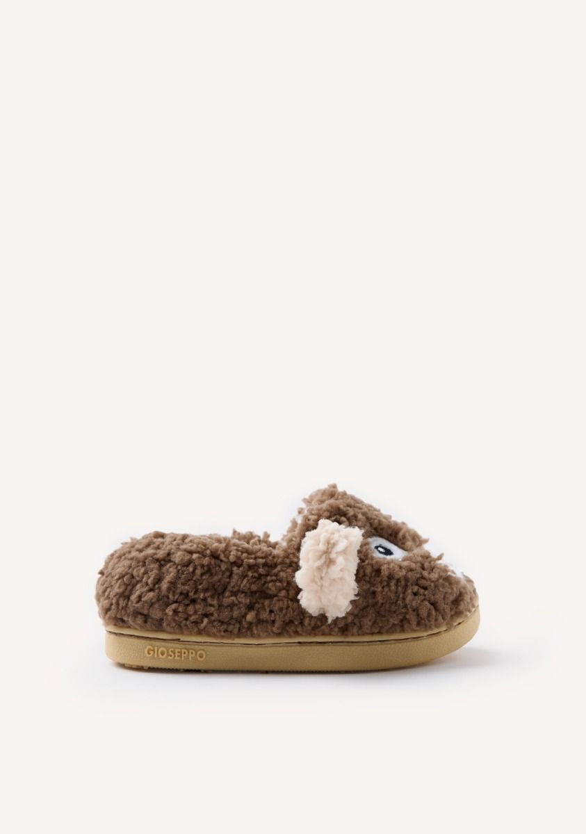 1541-zapatillas-de-casa-cerradas-pelo-borreguito-ealing-marron-1.jpg