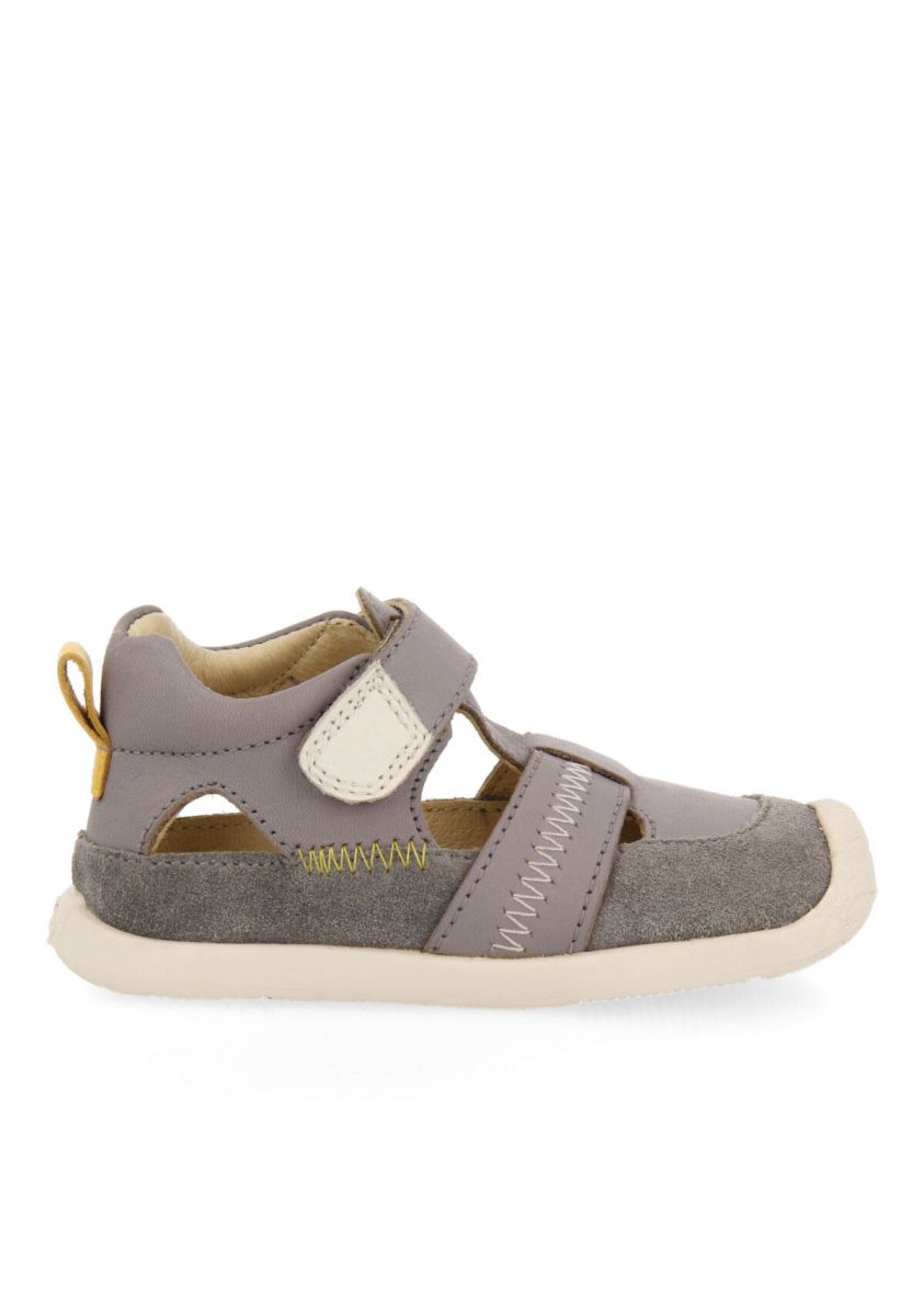 16397-sandalias-de-piel-en-color-gris-para-ni-o-sermur-gris-1.jpg
