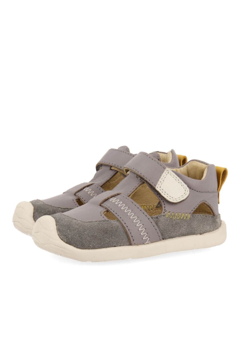 16397-sandalias-de-piel-en-color-gris-para-ni-o-sermur-gris-1.jpg