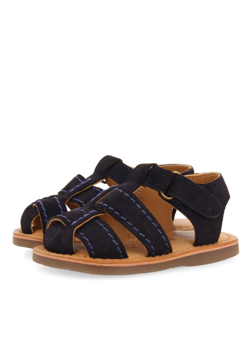 16451-sandalias-de-piel-en-color-marino-tipo-cangrejera-para-ni-o-cabixi-marino-1.jpg