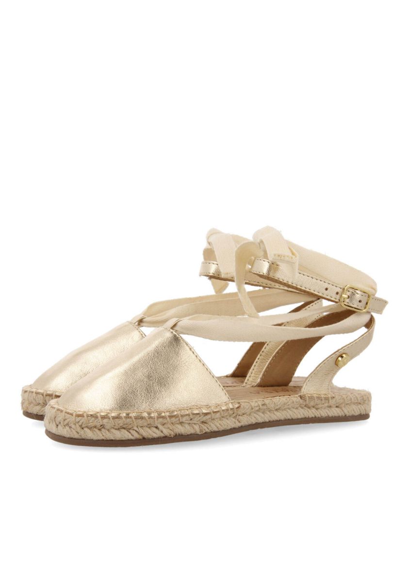 16662-sandalias-tipo-espadrille-de-color-oro-para-ni-a-stravaj-oro-1.jpg