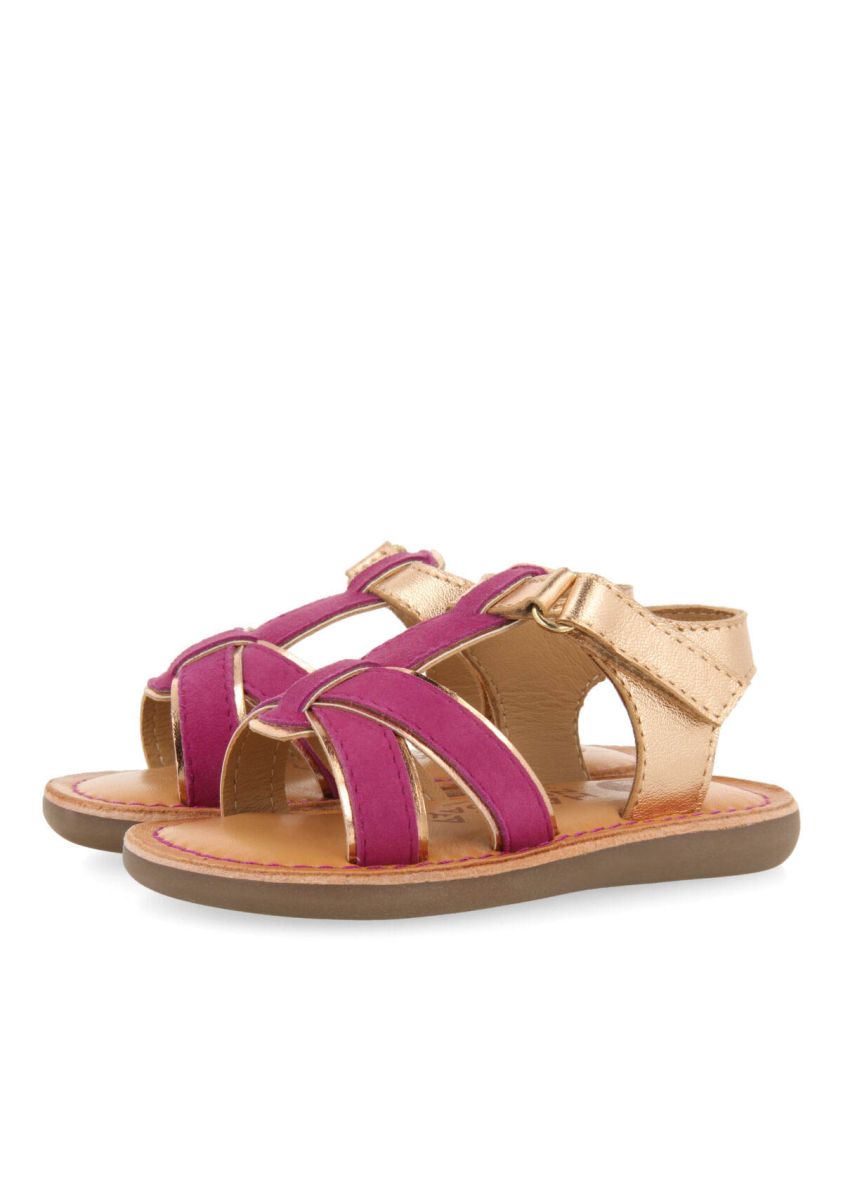 16680-sandalias-de-piel-en-color-fucsia-con-detalles-vivos-metalizados-para-ni-a-argis-fuxia-1.jpg
