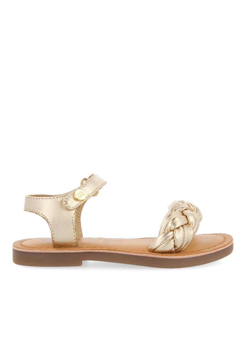 Sandalias de piel en color platino con trenza para niÃ±a ingai - PLATINO