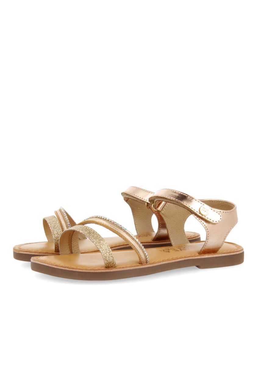 16915-sandalias-de-piel-con-detalles-en-color-rosa-para-ni-a-lucmau-rosa-1.jpg