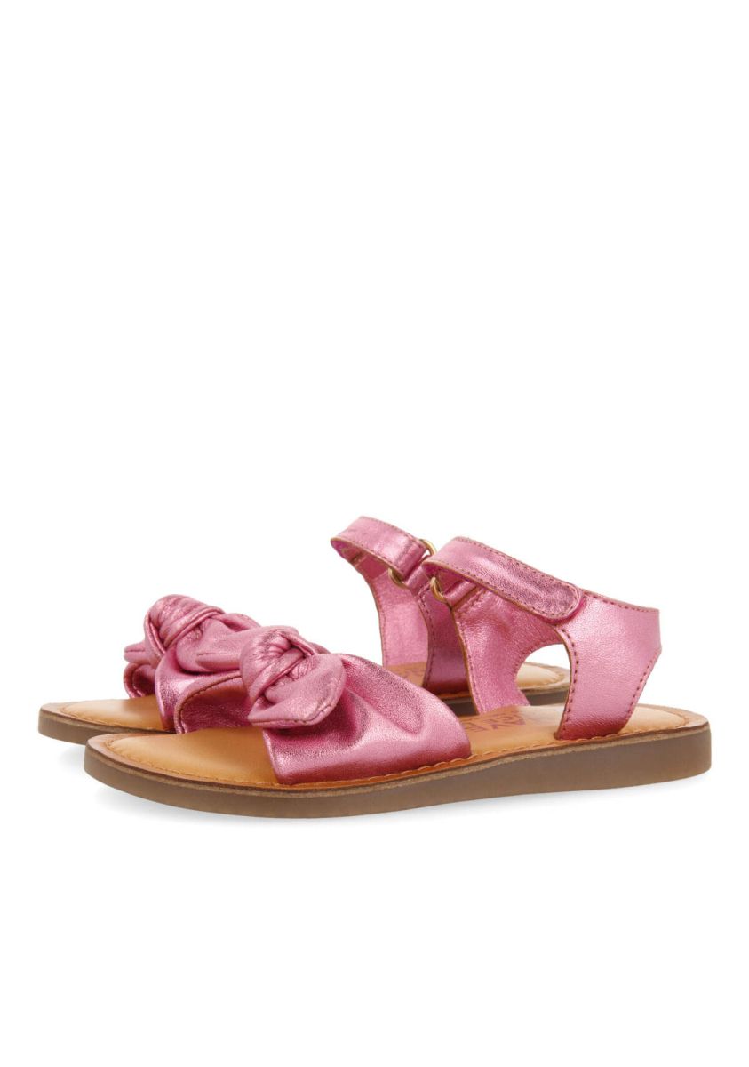 17048-sandalias-de-piel-metalizada-en-color-fucsia-para-ni-a-stigny-fuxia-1.jpg