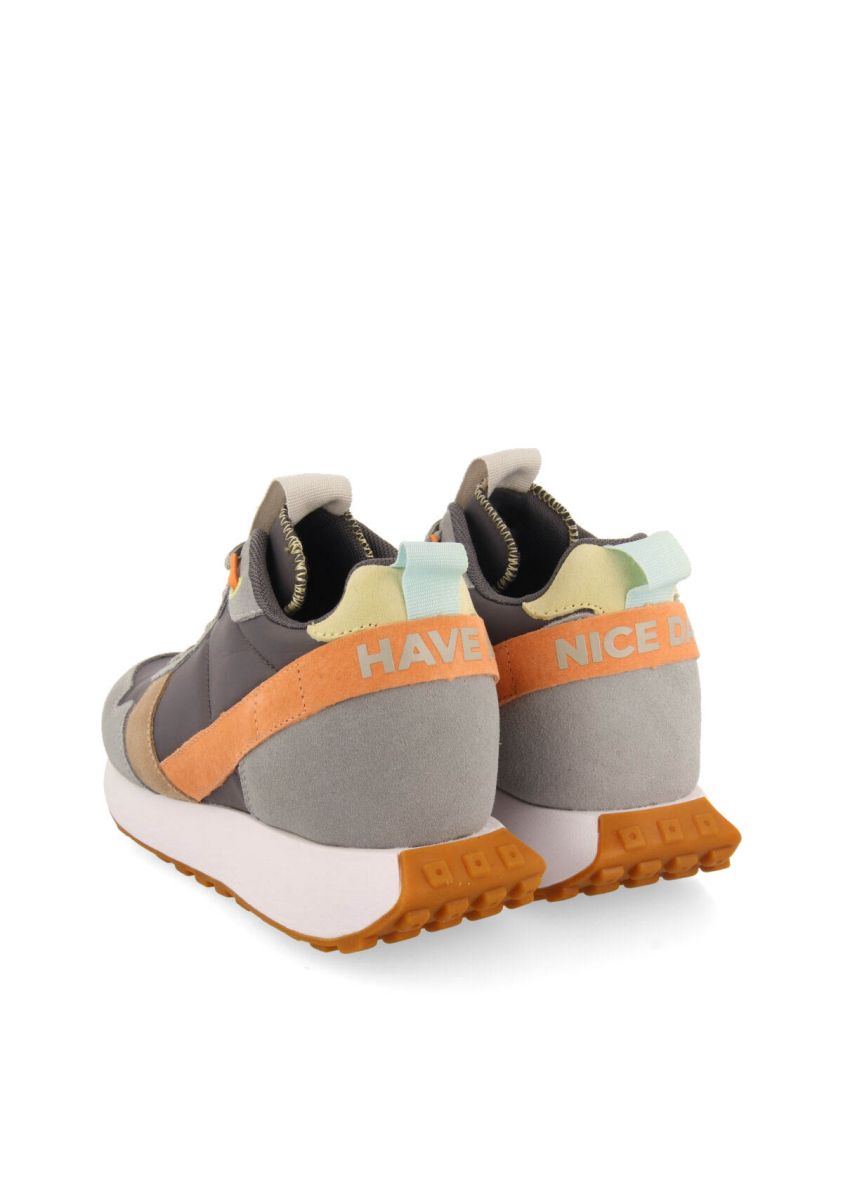 17105-sneakers-gris-de-inspiraci-n-retro-con-cu-a-interna-para-mujer-vincly-gris-1.jpg