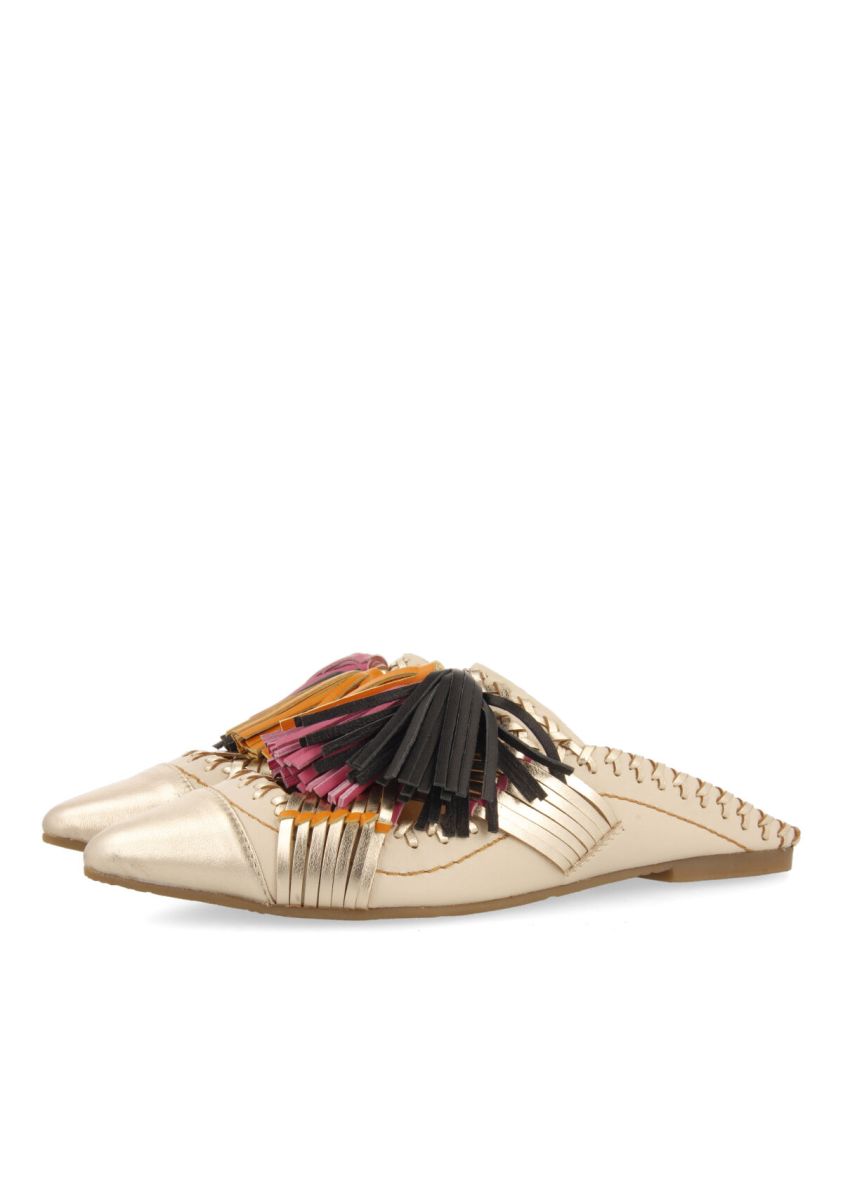 17189-babuchas-de-piel-off-white-con-borlas-para-mujer-papantla-off-white-1.jpg